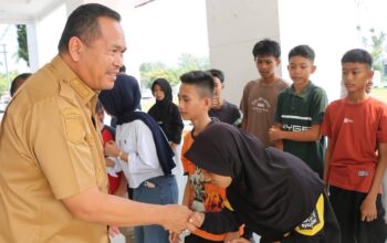 Dilepas Wako Pariaman, 20 Atlet Bersiap ke Kejurprov Pelajar Tarung Derajat 2026