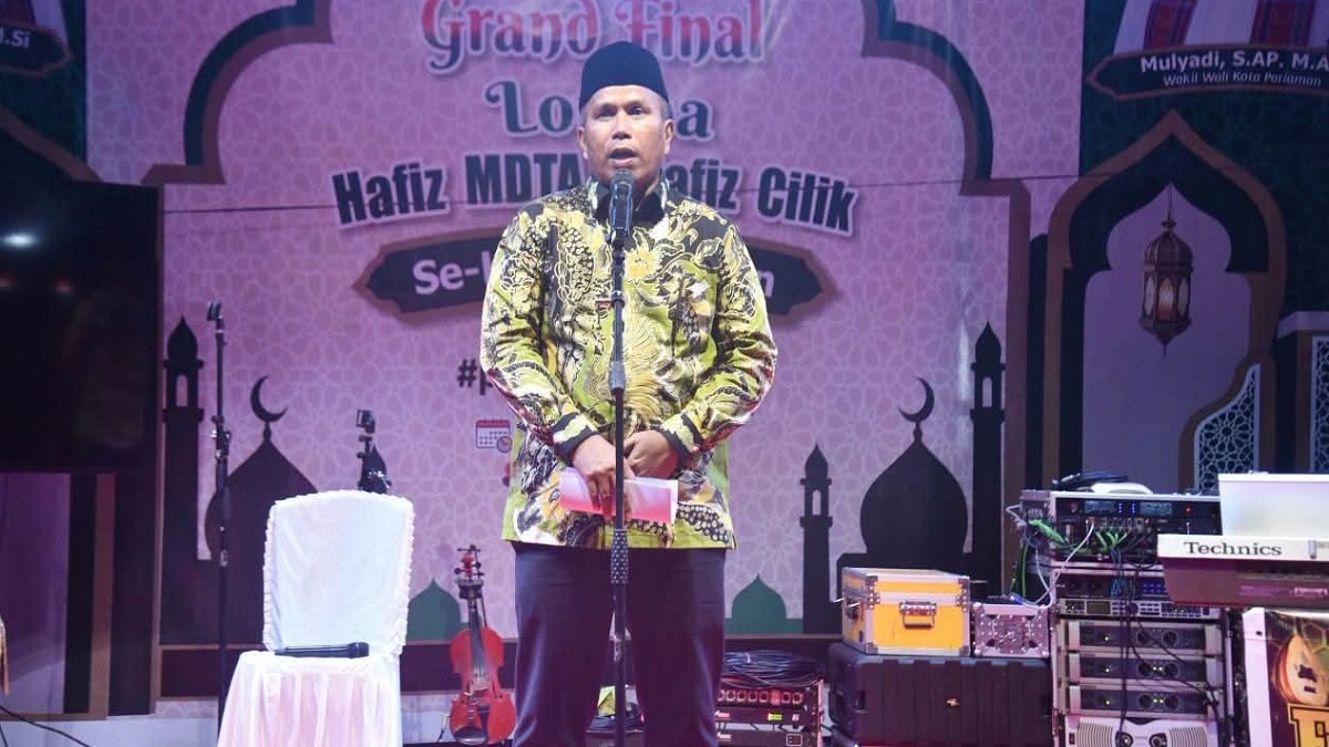 Wawako Mulyadi menutup lomba tahfidz di Pariaman. (dok. istimewa)