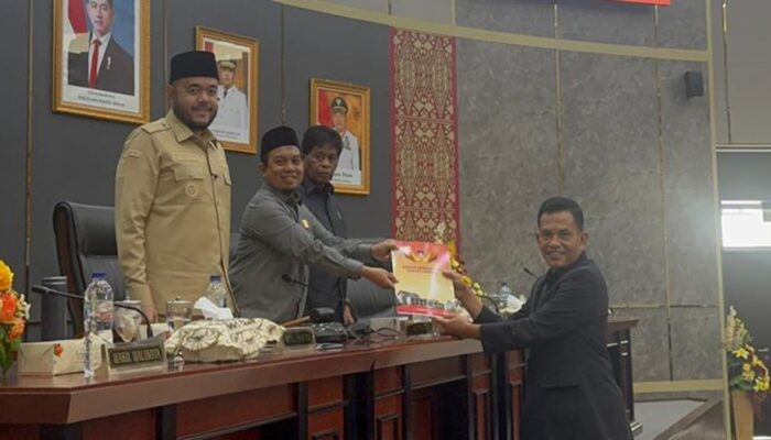 DPRD Padang Setujui KUA-PPAS 2027, Fraksi Soroti Kemandirian Fiskal hingga Belanja Wajib