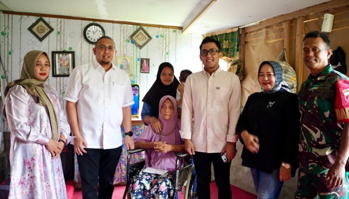 Andre Rosiade Bantu Cleaning Service Lansia yang Kakinya Diamputasi akibat Diabetes, Kini Sulit Bekerja