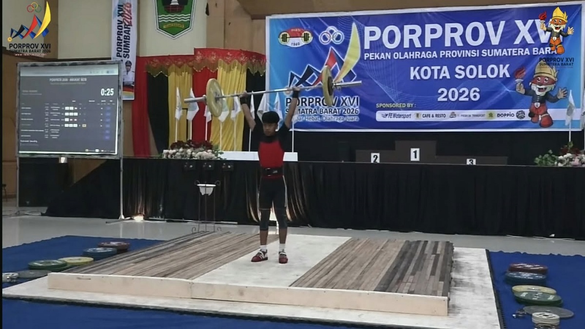 Angkat besi Porprov XVI Sumbar. (dok. istimewa)