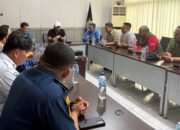Koordinasi keberangkatan atlet dari terminal kapal Bungus. (dok. istimewa)