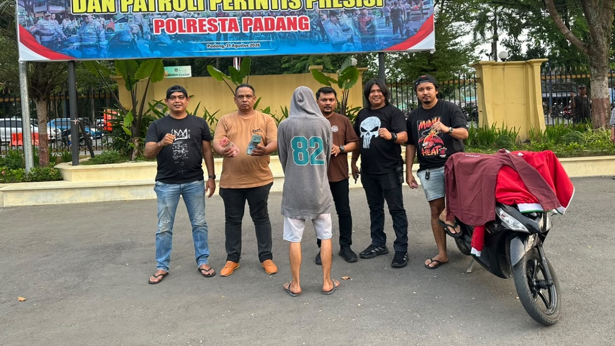 Tim Klewang tangkap pelaku curat di Sumbar Smartphone. (dok. istimewa)