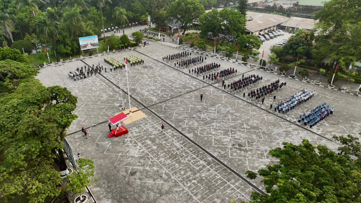 Upacara peringatan Hari Kesaktian Pancasila di PT Semen Padang. (dok. istimewa)